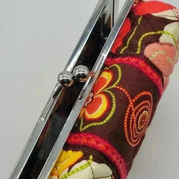 VERA BRADLEY CLUTCH PURSE KISS LOCK CLOSURE BROWN PRINTED - Picture 8 of 11